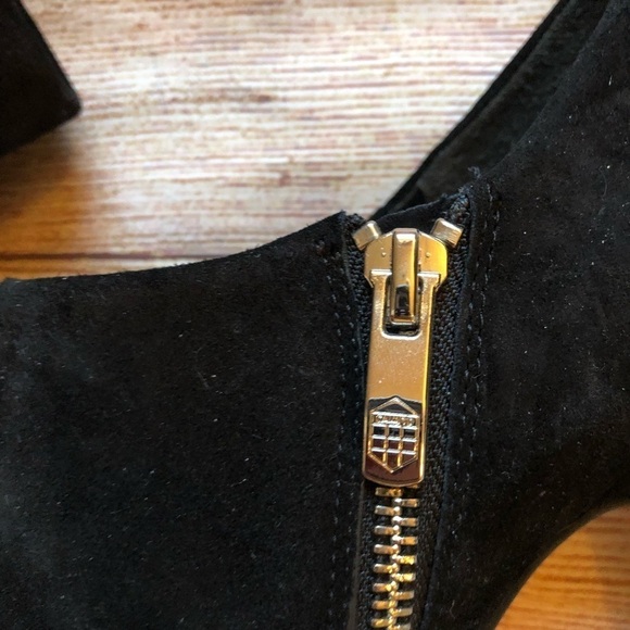 Vince Camuto Black Booties - Picture 2 of 10